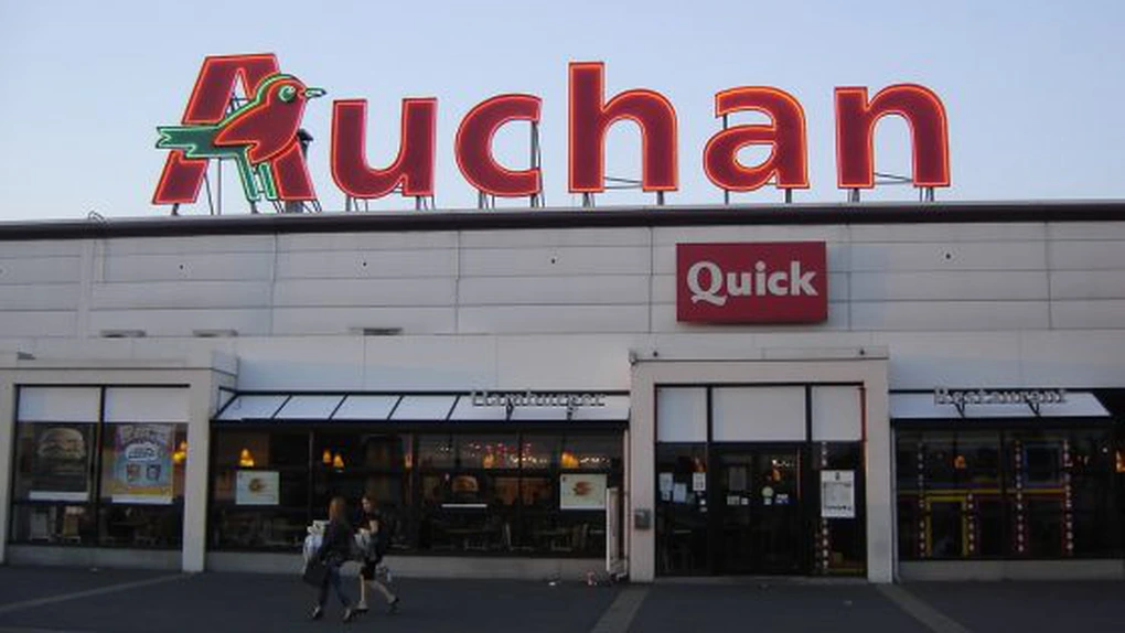 Auchan plănuiește să deființeze aproape 2.400 de posturi în Franța