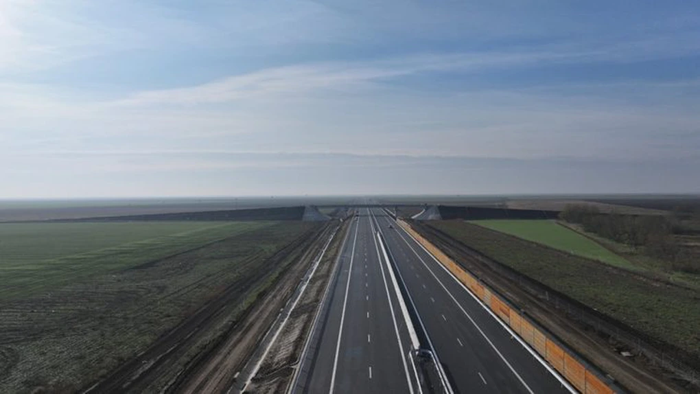 Autostrada Moldovei A7: Peste 30 de kilometri de la Buzău la Râmnicu Sărat vor fi dați azi în trafic