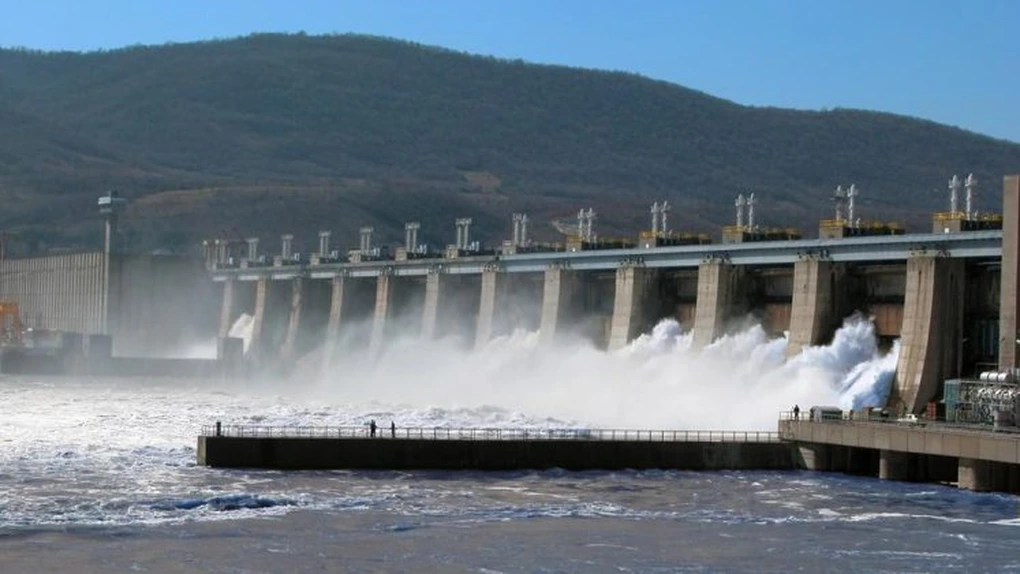 Prețurile la energie electrică nu scad în piață. Hidroelectrica a vândut pentru tot anul 2026 cu 110 euro/MWh, iar cel mai mare consumator din țară a fost dispus să plătească atât
