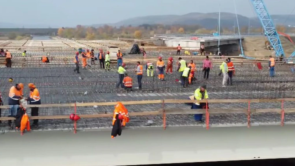 Autostrada Sibiu - Pitești: 1.125 muncitori mobilizați pe secțiunea 5, din care vor fi dați în trafic 18 kilometri în 2024 - secretar de stat