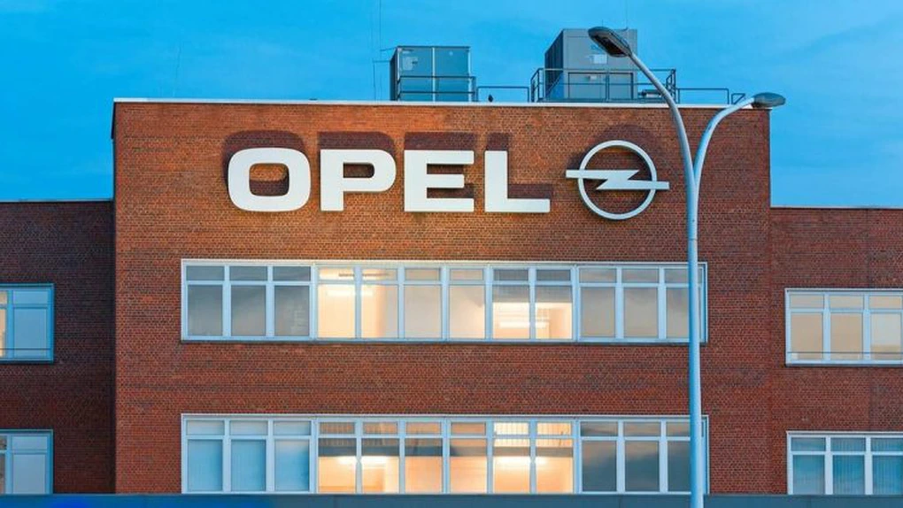 Scăderea vânzărilor obligă Opel să renunțe la un schimb în uzina sa principală din Russelsheim