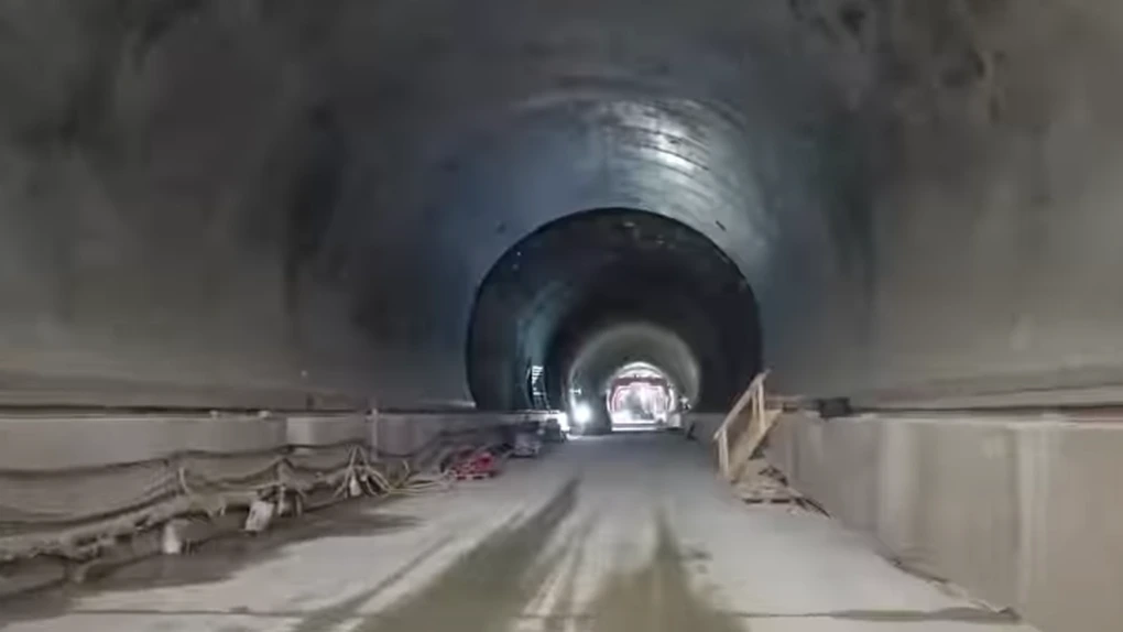 Autostrada A1 Sibiu - Pitești: Imagini cu forma finală a tunelului Daniela, prin care s-ar putea circula din toamna anului viitor
