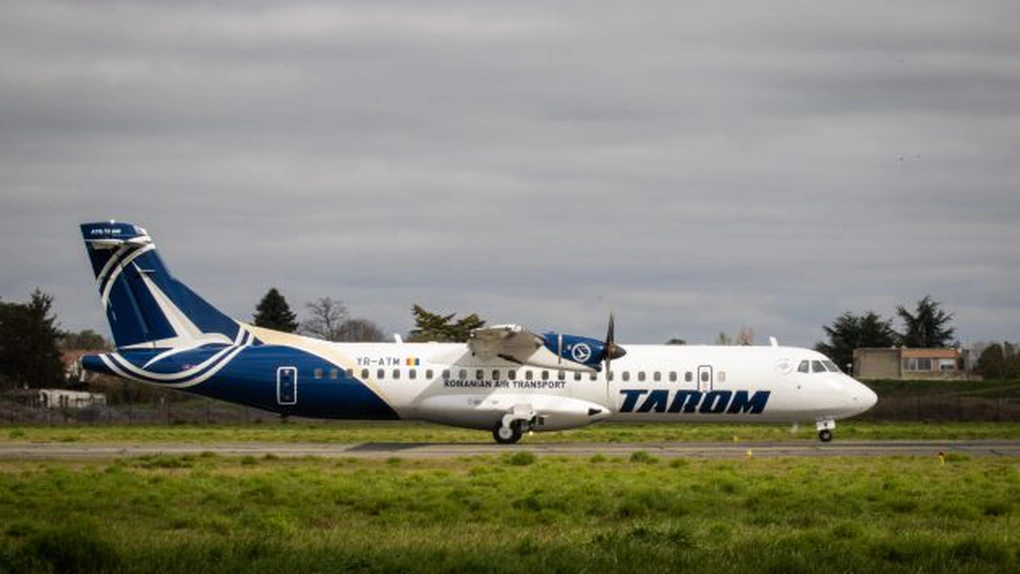 TAROM a mai anulat două zboruri astăzi, unul după ce un obiect a lovit fuselajul avionului
