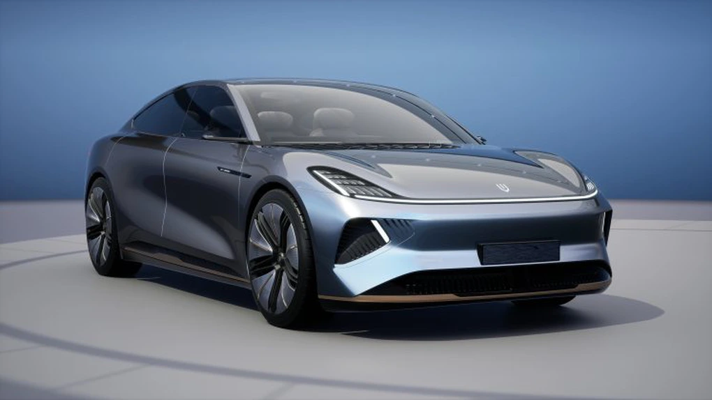 EXCLUSIV Chinezii de la Skyworth vor să intre pe piața auto electrică europeană în 2025 cu hatchback-ul Q