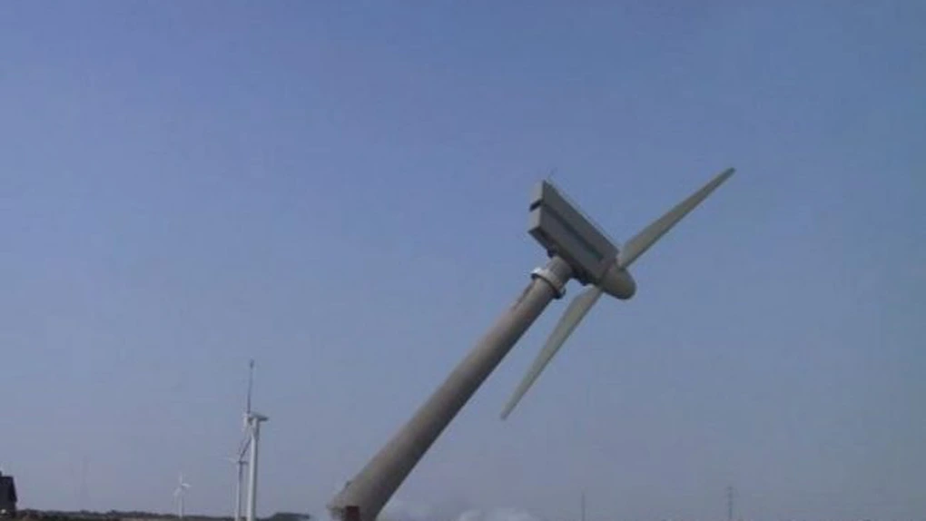 Scăderi la bursă pentru producătorii de turbine eoliene după declaraţiile lui Trump