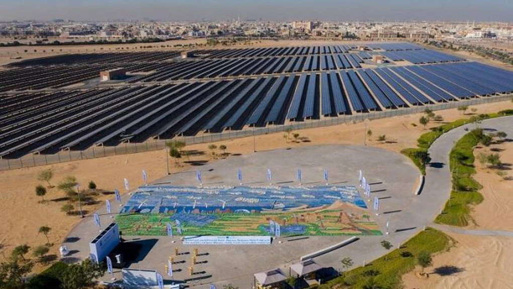 Energie electrică de la soare tot timpul, inclusiv noaptea. Proiectul de miliarde de dolari al unui gigant arab cu interese și în România