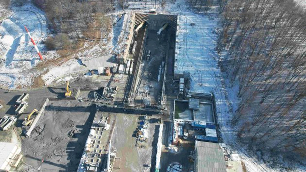 Calea ferată Brașov - Sighișoara: Ce progrese înregistrează cele patru