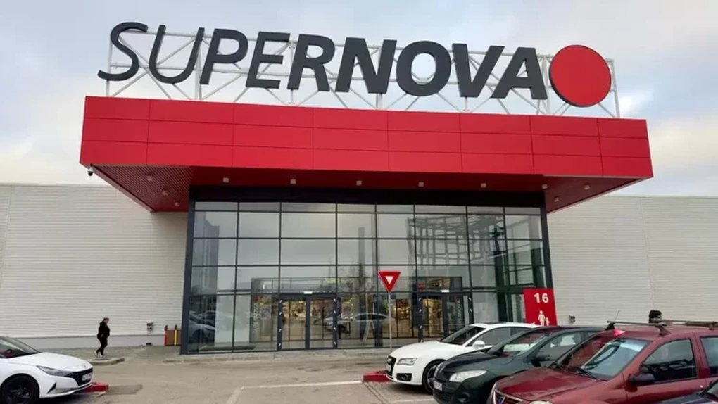 Noutate la mall-ul din Pitești. Liderul regional al asigurărilor de sănătate aduce un defibrilator la centrul Supernova