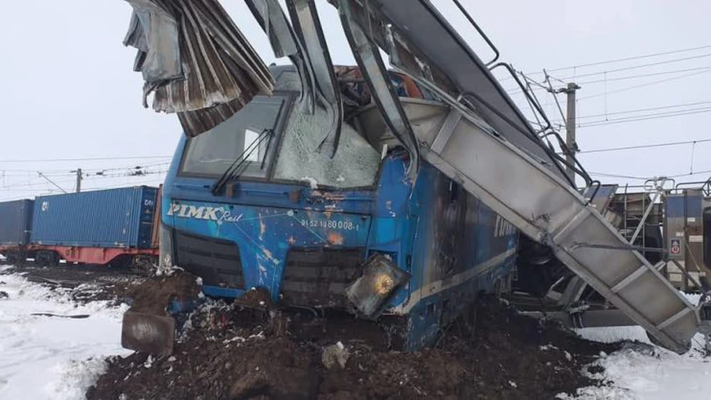 Accident feroviar cu două trenuri de marfă în Olt, soldat cu un deces. Circulație feroviară oprită. Planul roșu, activat (Foto - Video) Update