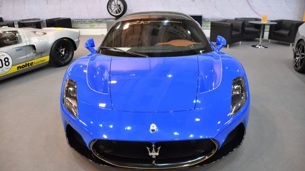 Maserati renunță la planul de a construi o versiune electrică a modelului sport MC20
