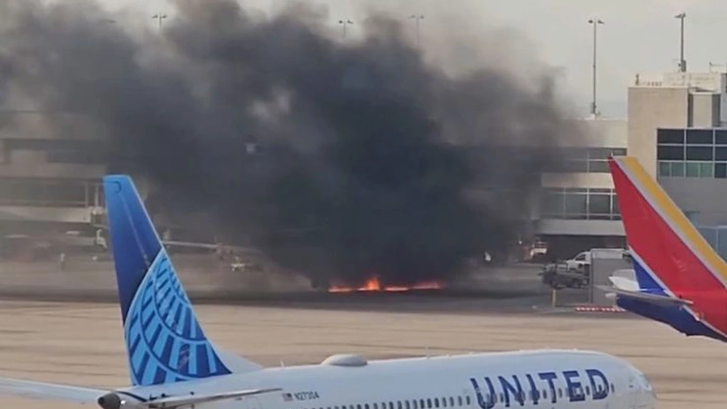 Un avion Boeing al companiei American Airlines a luat foc la Denver (SUA). 12 persoane rănite