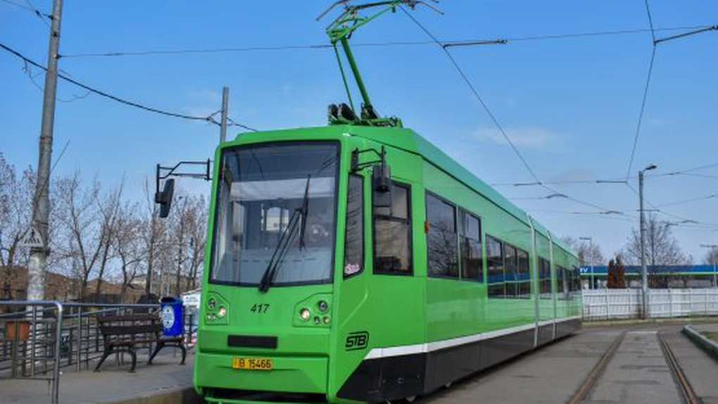 FOTO - Încă un tramvai fabricat la București a ieșit din uzină. Cum arată și unde circulă
