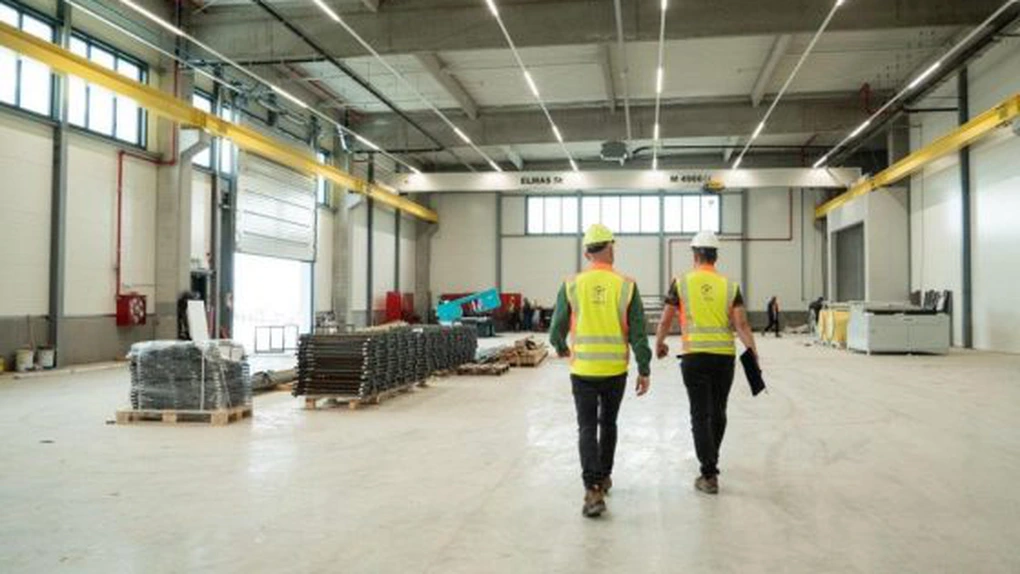 FOTO Un gigant din Ungaria își deschide prima fabrică în România