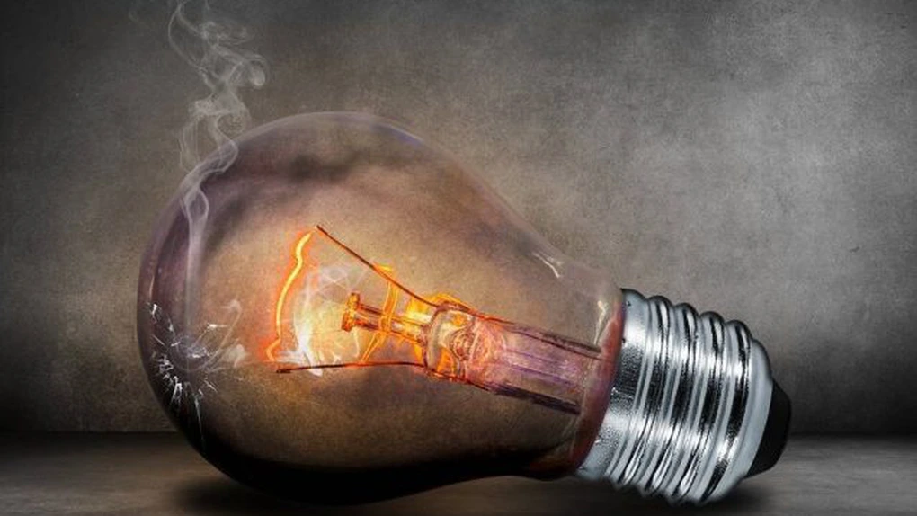 Firma Romcab, în insolvență, cere daune de 300 de milioane de euro de la Electrica și Hidroelectrica