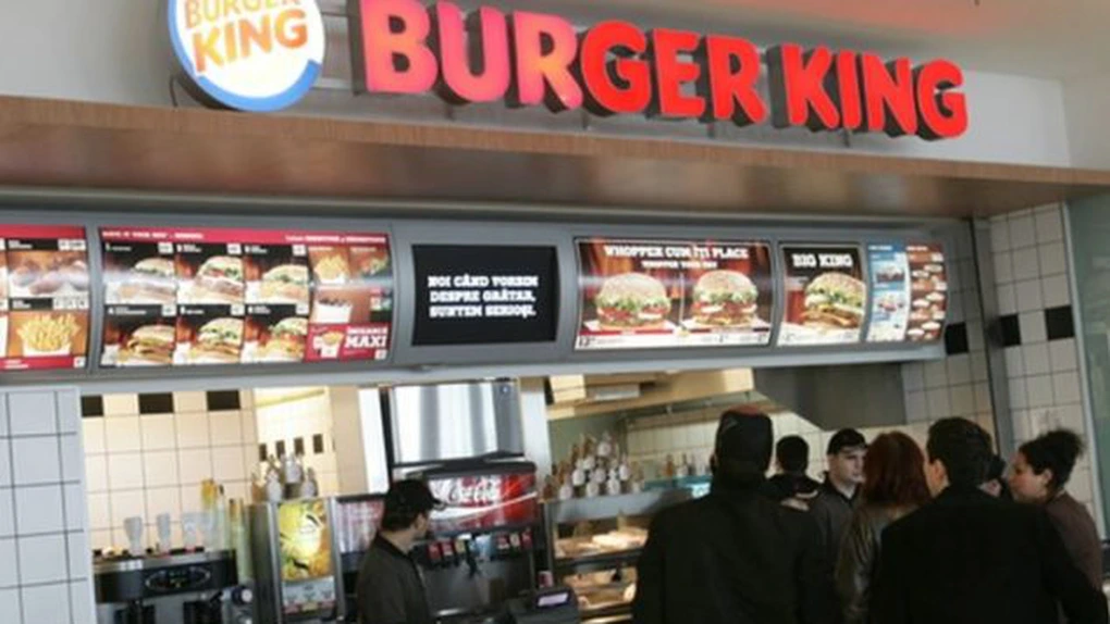 Lucrători comerciali la Burger King, angajaţi pe salarii sub 2.600 lei 