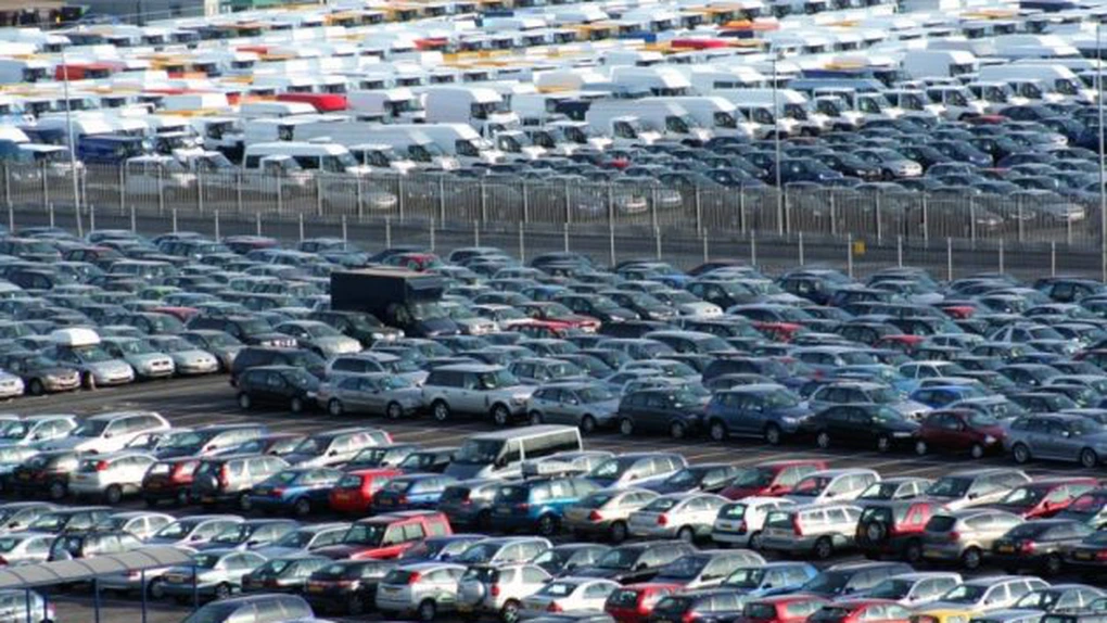Volumul cifrei de afaceri din comerţul cu autovehicule şi motociclete a crescut cu 3,1%, în primele două luni