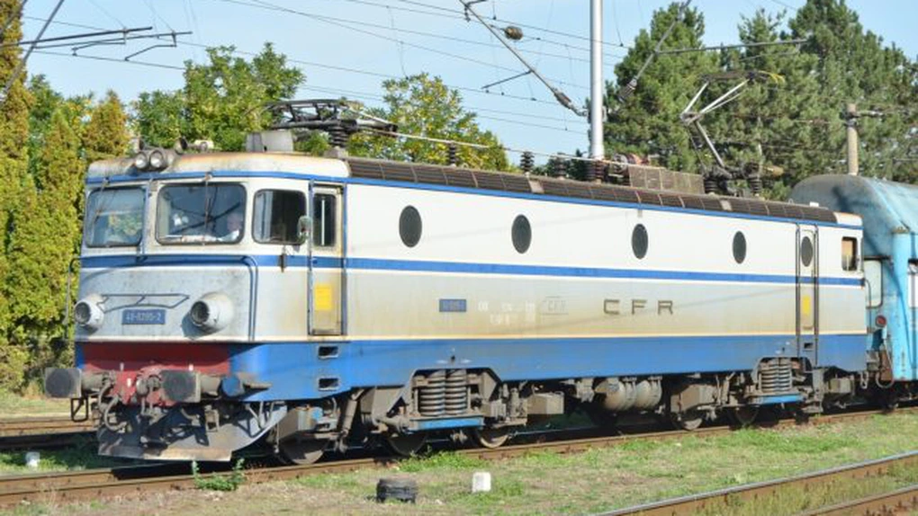 Trenurile au început din nou să circule în regim normal pe secțiunea Petroșani - Băniță, după finalizarea lucrărilor la instalațiile furate în noaptea de vineri spre sâmbătă