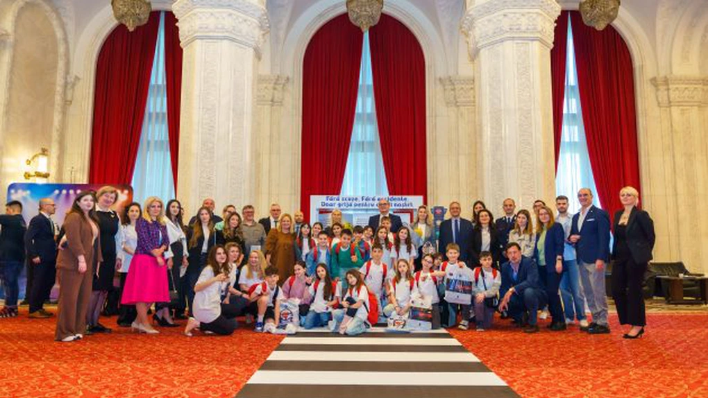 FOTO Premieră în Parlamentul României! În țara accidentului la minut, copiii cer răspicat: Zero răniți pe șosele! Cifrele care ne dau fiori