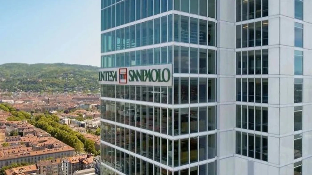 Intesa Sanpaolo raportează pentru trimestrul întâi din 2025 un profit net record de 2,6 miliarde de euro