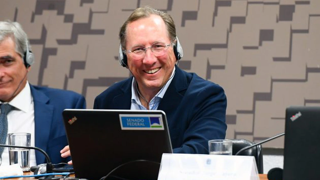 Grupul Eagle Football Holdings, controlat de omul de afaceri american John Textor, a anunțat vânzarea iminentă a participației pe care o deține la clubul englez Crystal Palace