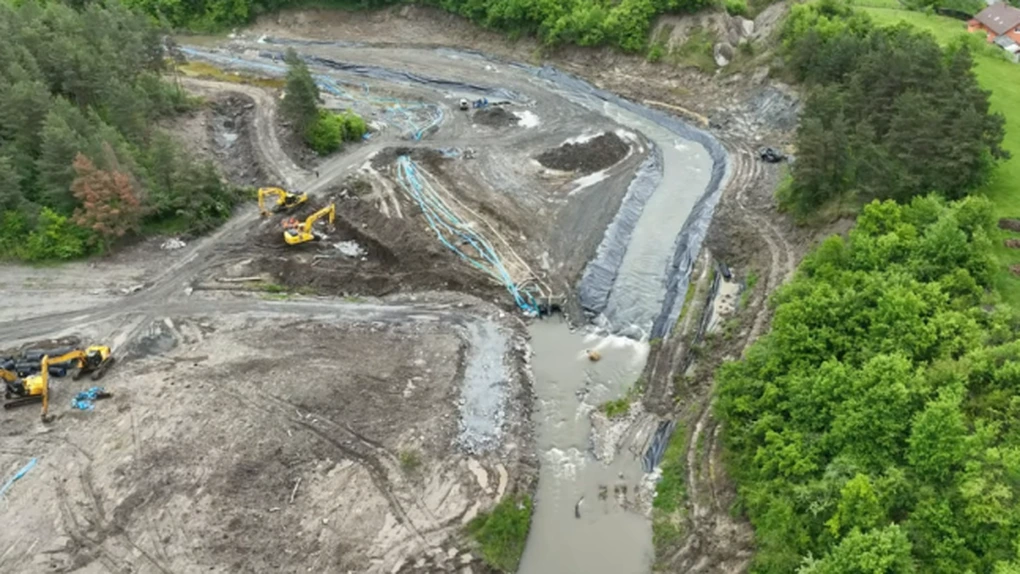 Guvernul va aloca 300 de milioane de lei pentru o intervenție de urgență la Salina Praid, inundată de râul Corund