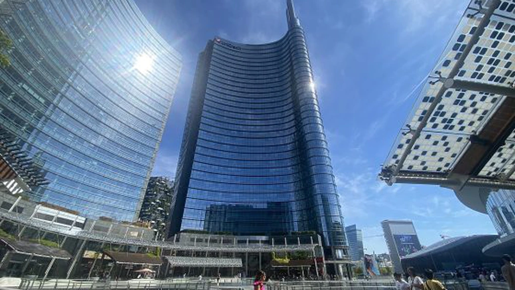 S&P a crescut ratingul UniCredit până la 