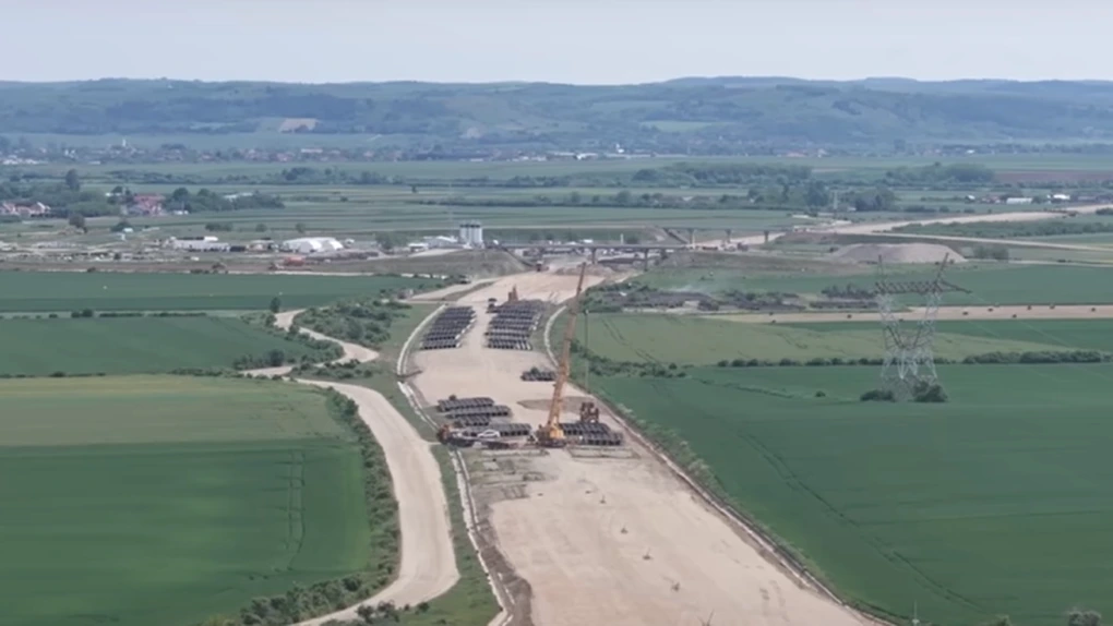 VIDEO Autostrada Transilvania: „A început partajul moștenirii Bechtel”. Deme Macarale mută peste 400 de grinzi abandonate de 20 de ani