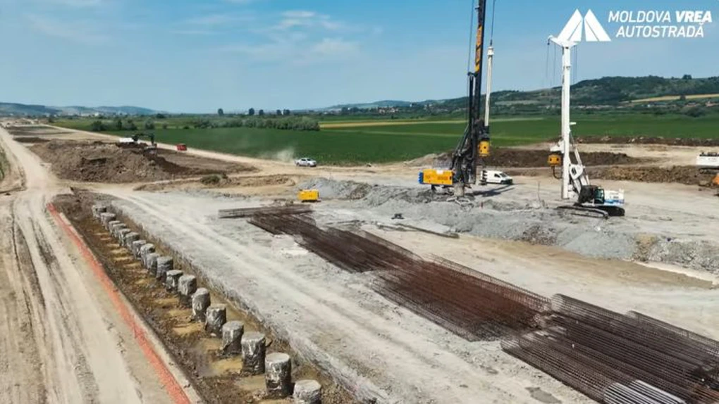 VIDEO Autostrada Unirii A8: Cum arată șantierul deschis de turcii de la Nurol pe tronsonul Tg Mureș – Miercurea Nirajului
