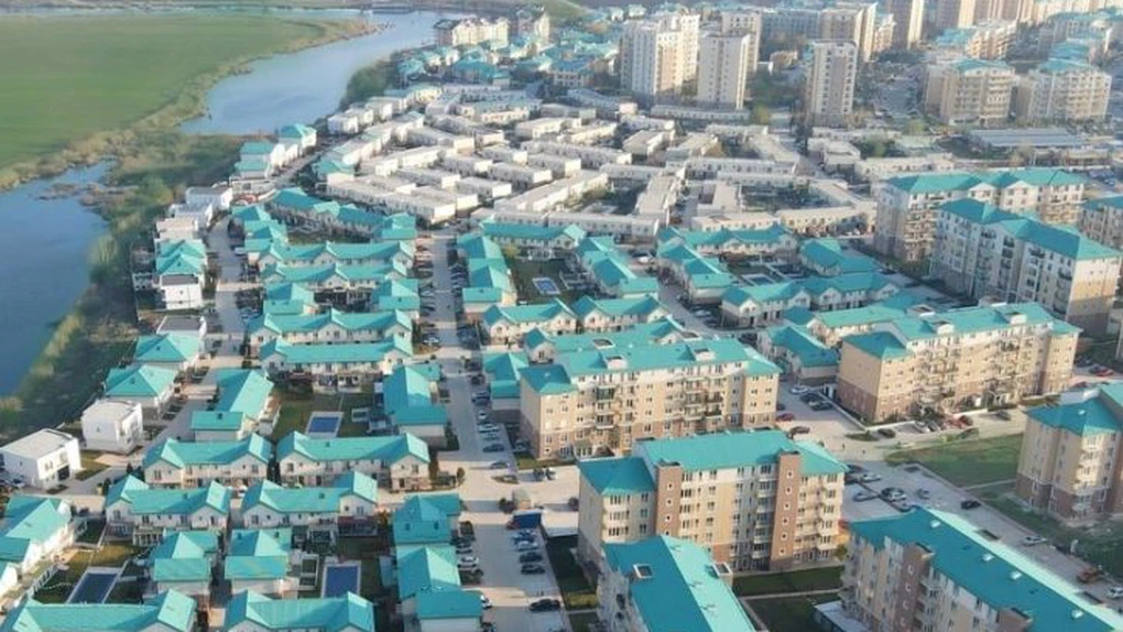 Cosmopolis – povestea comunităţii dezvoltate de turcul Ahmet Emre Buyukhanli. Investiţii şi afaceri