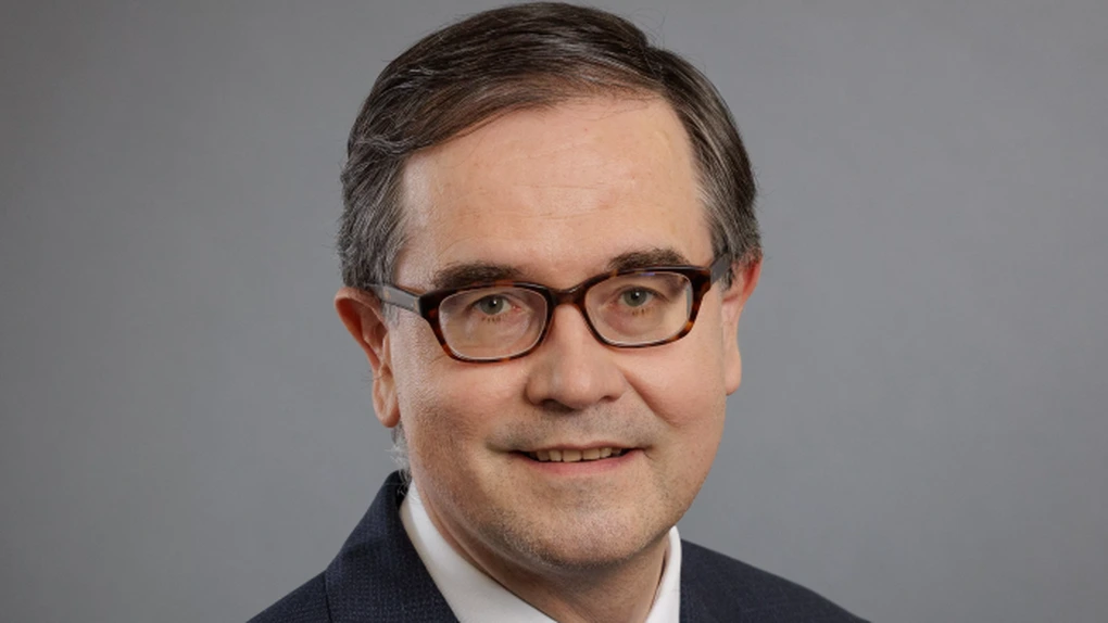 Directorul de achiziții al Renault, Francois Provost, este favorit să preia conducerea grupului auto francez – surse