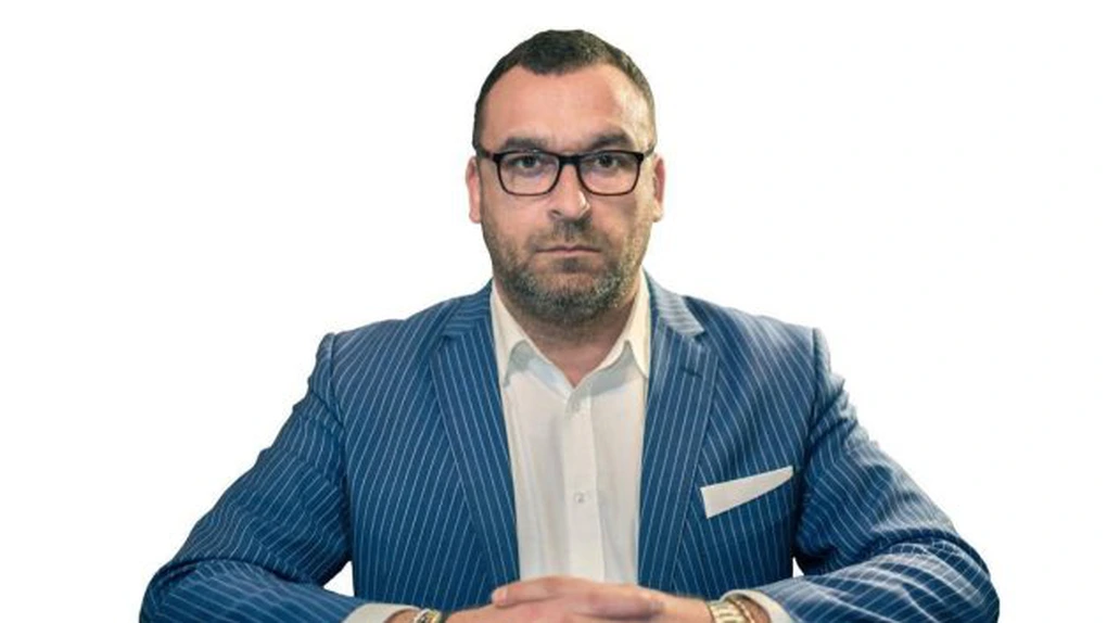 Peste 7600 de tineri și-au căutat un loc de muncă în doar 14 zile, după reducerea numărului de burse sociale și creșterea taxelor. 60% spun că se simt vulnerabili financiar – studiu