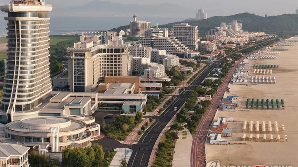„Turism extrem” – Coreea de Nord inaugurează o vastă staţiune balneară pe coasta sa estică şi aşteaptă turişti ruşi