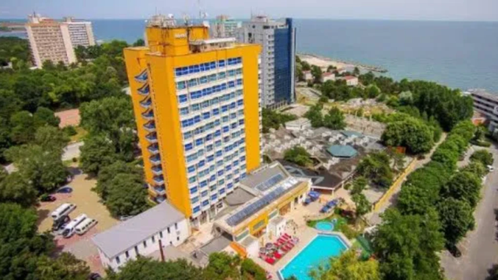 Hotelul Majestic din Olimp afectat de un incendiu la ultimul etaj