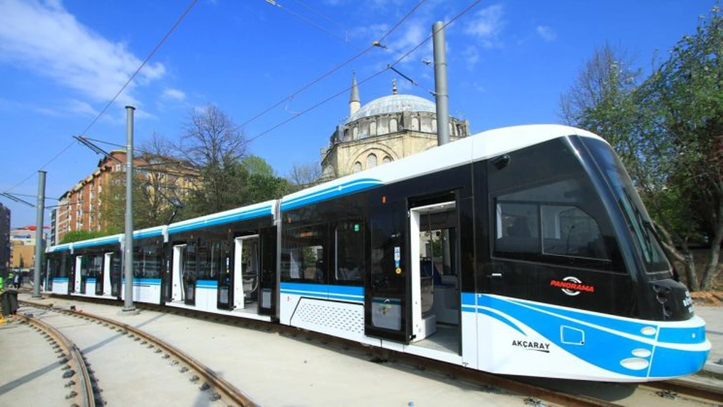 100 de troleibuze articulate de 18 metri şi 250 de tramvaie noi, pe lista de cumpărături la Primăria Capitalei – Ce alte proiecte se votează la CGMB săptămâna viitoare