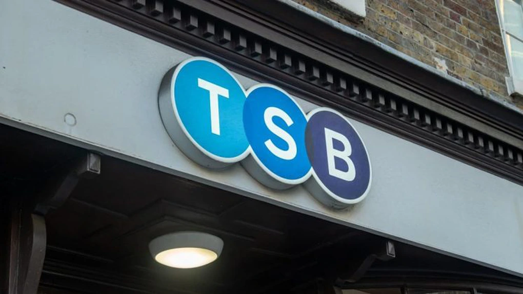Spaniolii de la Santander se extind în Marea Britanie prin achiziţionarea TSB