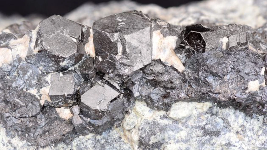 Trump ameninţă China cu noi suprataxe dacă nu-şi exportă magneţii din pământurile rare