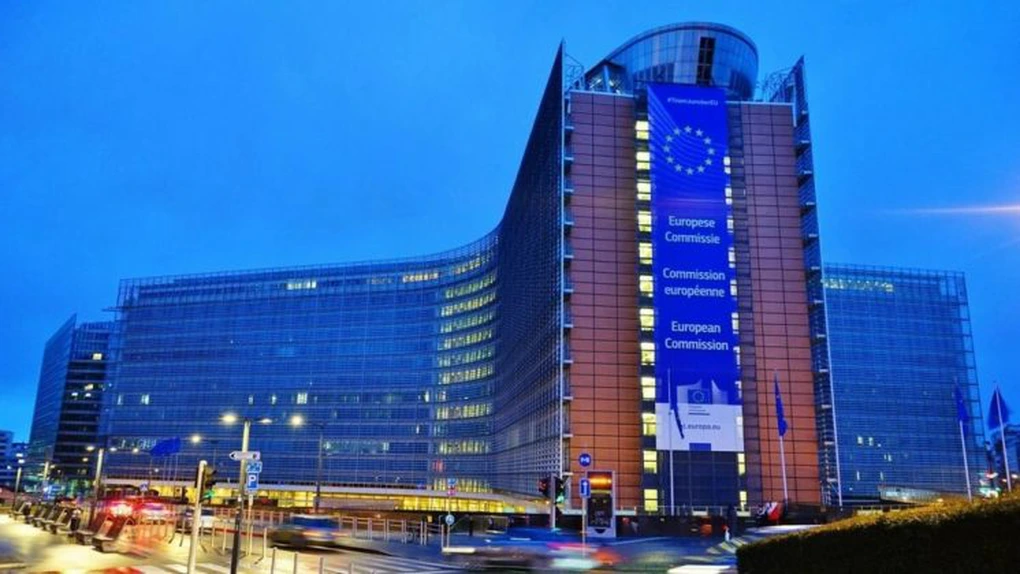 Amendă uriașă primită de Google. Comisia Europeană a sancționat gigantul american cu aproape 3 miliarde de euro pentru încălcarea regulilor privind concurența