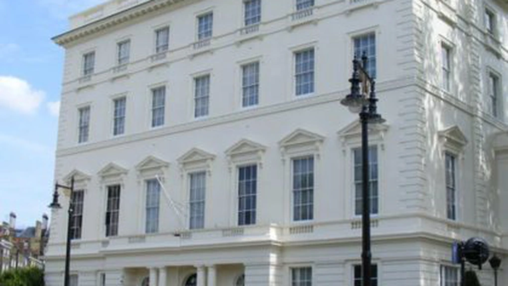 Prestigiosul institut militar britanic Royal College of Defence Studies a decis să suspende admiterea cursanților israelieni, din cauza încălcării dreptului internațional umanitar în Fâșia Gaza