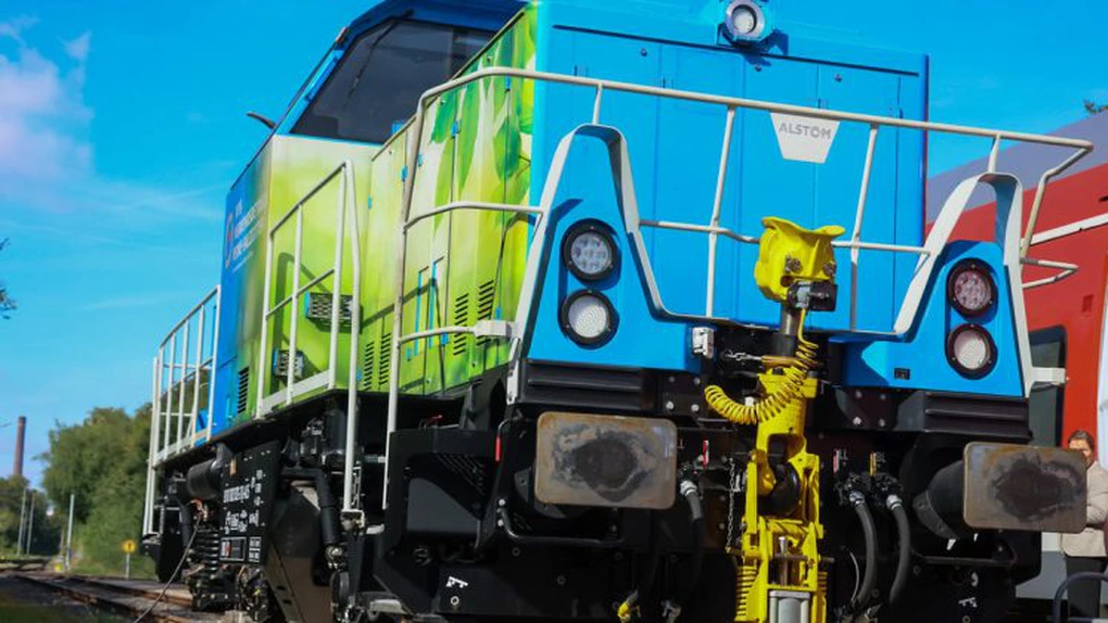 Premieră mondială: Alstom a transformat locomotivă diesel într-una pe hidrogen