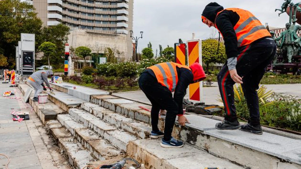 Au început lucrările pentru refacerea trotuarelor din zona Universitate
