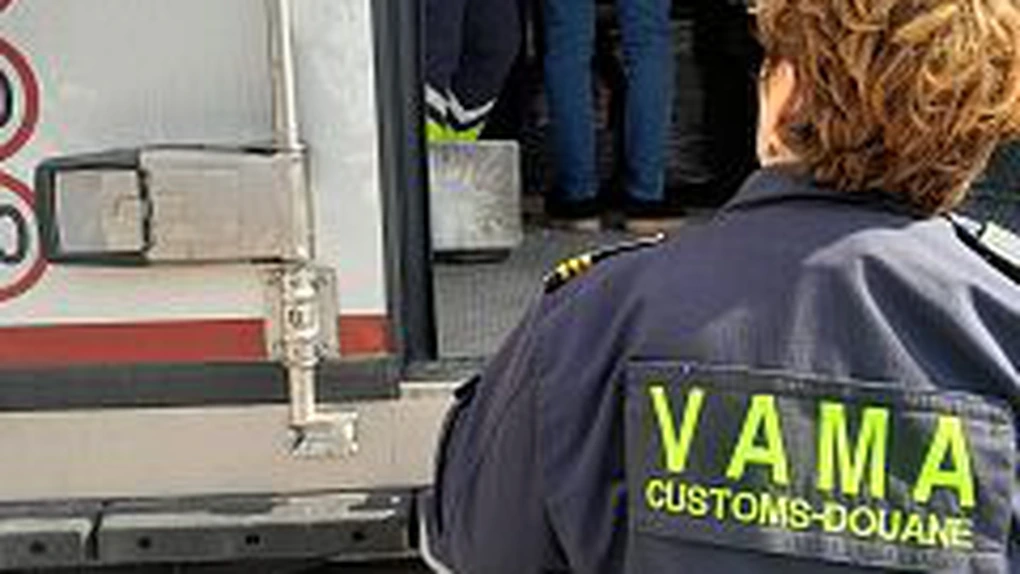 Vameșii din Calafat au confiscat 5,4 milioane de ţigarete ascunse într-un camion înmatriculat în Polonia