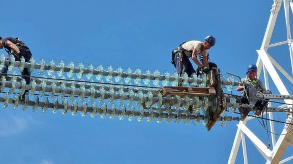 Se închide în sfârșit inelul de 400 kV? Electromontaj a câștigat licitația pentru linia electrică Suceava-Gădălin, proiect strategic pentru infrastructura energetică a României