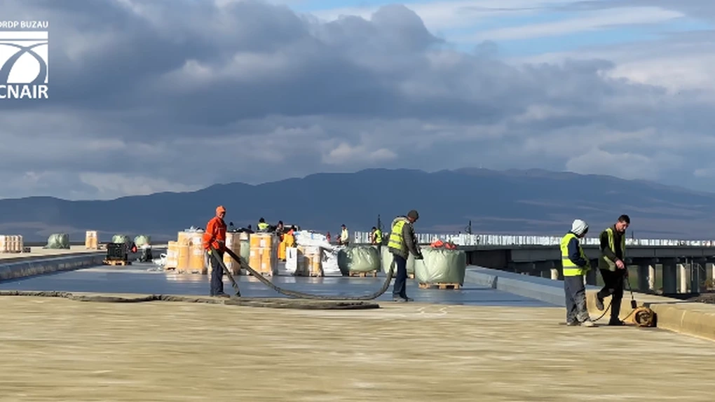 VIDEO Autostrada A7 Focșani - Bacău: UMB își concentrează forțele la pasajul peste Canalul Siret - Bărăgan și calea ferată, lung de 1,17 kilometri