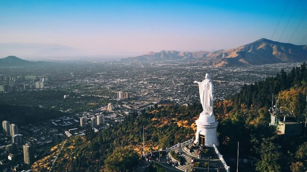 Alegeri în Chile. Un comunist conduce în sondaje