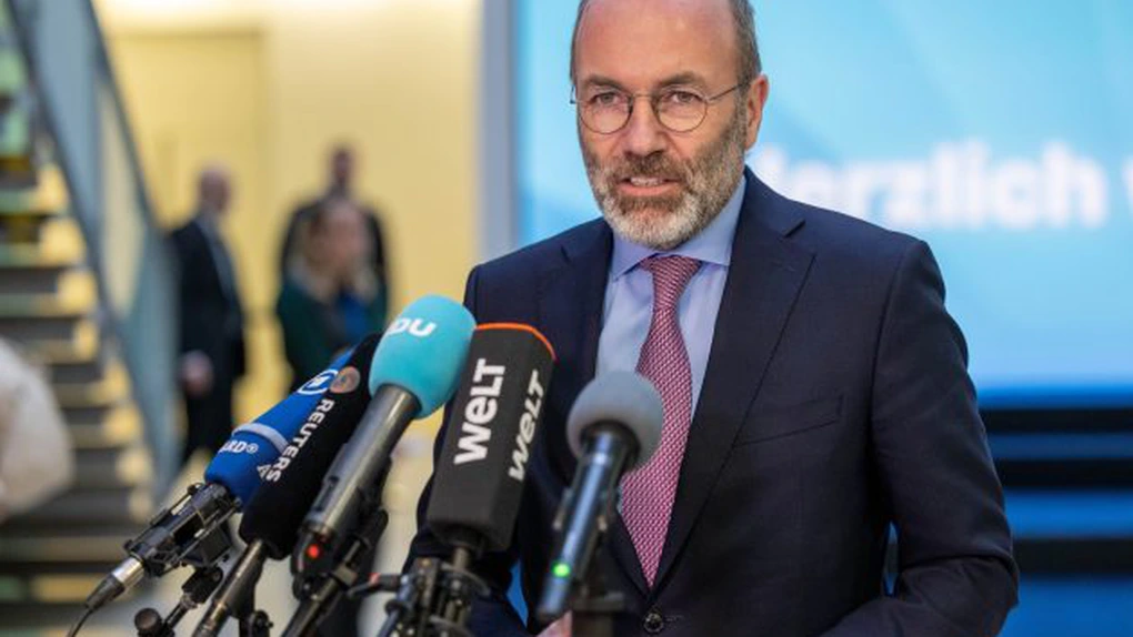 Influentul europarlamentar german Manfred Weber anunță că marți Comisia Europeană va prezenta modificarea termenului de 2035 pentru interzicerea vânzării de mașini echipate cu motoare termice