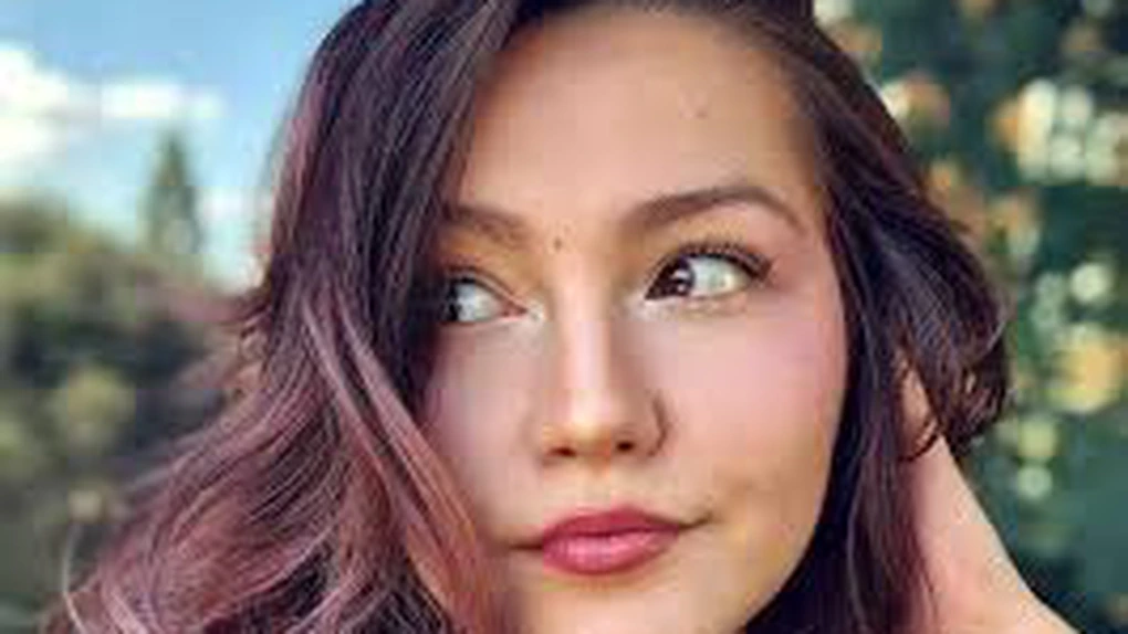 FOTO Fata Elenei Lasconi ia decizia: Intră în politică! S-a înscris în noul Partid Comunist