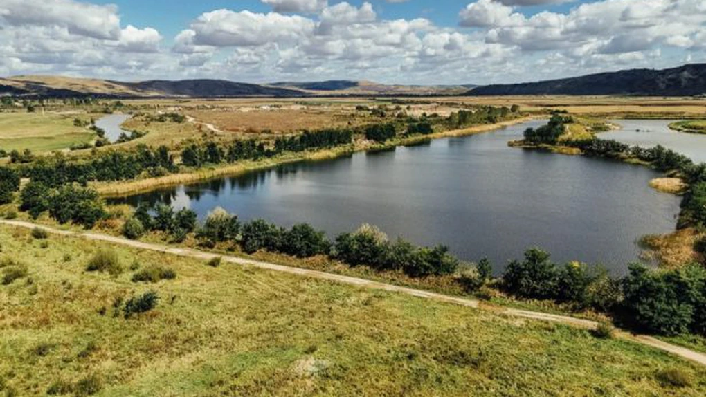 Tranzacții cu terenuri arabile mari de 8,8 milioane de euro anul trecut. Jumătate din sumă a fost generată de un teren pentru Nibiru, proiectul lui Selly