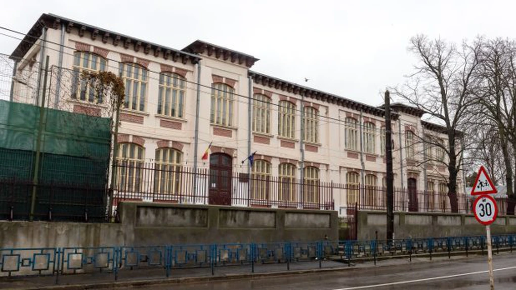 Primăria Galați organizează licitație pentru modernizarea celei mai vechi școli din municipiu