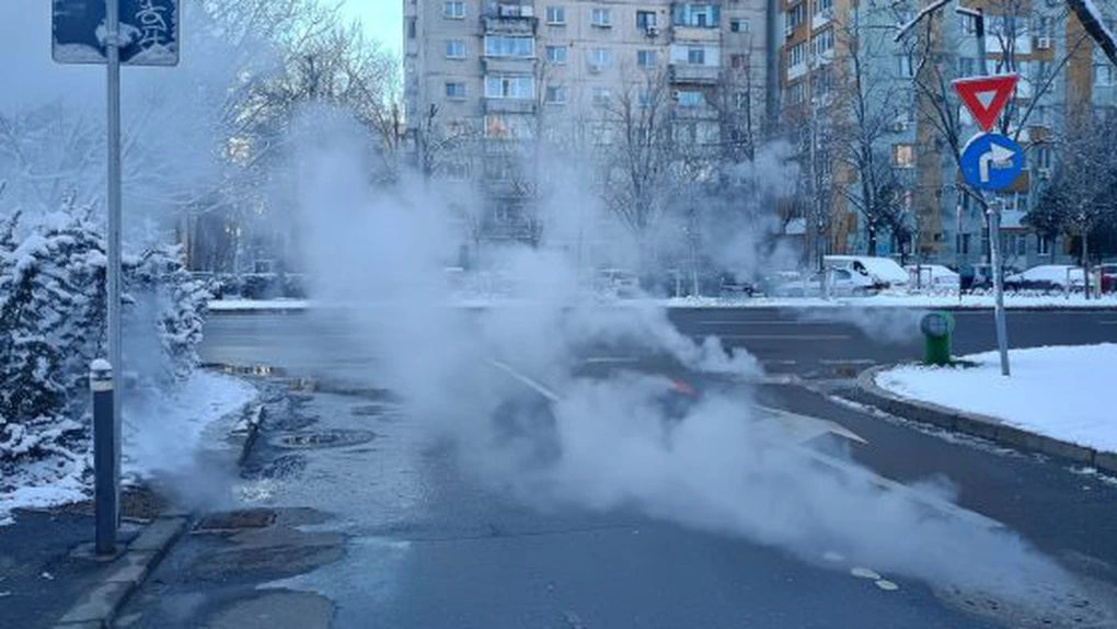 De ce nu e suficientă căldură în București? 2.000 de tone de apă fierbinte pe oră se duc din rețea în pământ, spune Elcen