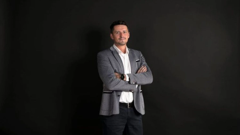 FOTO Un celebru brand românesc renaște cu un nou acționar. Un tânăr arhitect a preluat Electrecord, casă cu o istorie de aproape 100 de ani listată la BVB